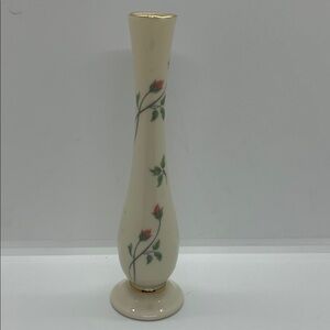 Elegant Cream Lenox Rose Manor Bud Flower Vase Made In The USA 7.5 x 2 Inch.